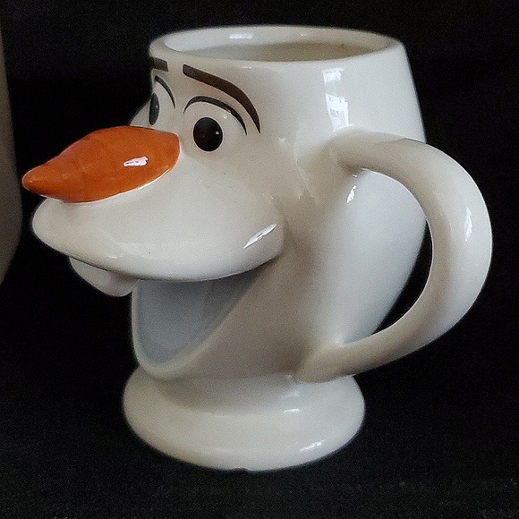 Disney Frozen II Olaf Character Mug - Picture 8 of 14